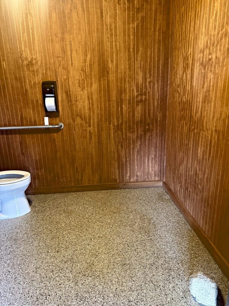 Restroom brown flake floor in Mukwonago